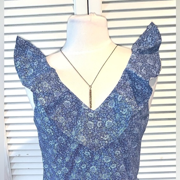 Hope & Henry Women's Sleeveless V-Neck Ruffle Shift Dress NWT size 6 - Picture 5 of 12